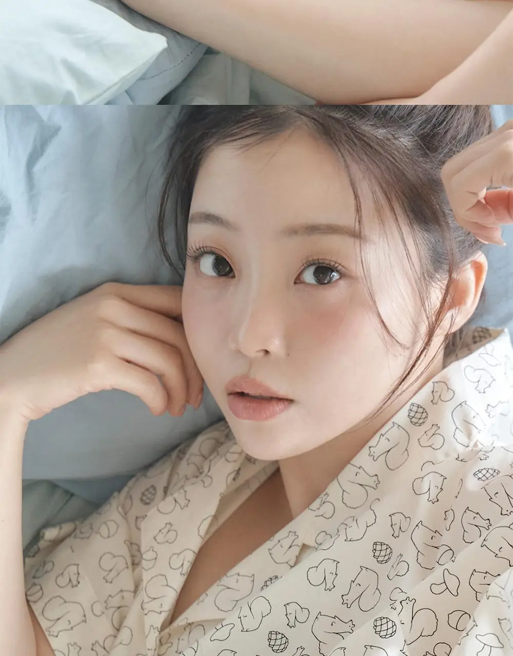 [곽민경 PICK] 오프아워 드리미두들스 도토리대작전 반팔 잠옷 세트 아이보리 (M / L / XL) 상세페이지 3